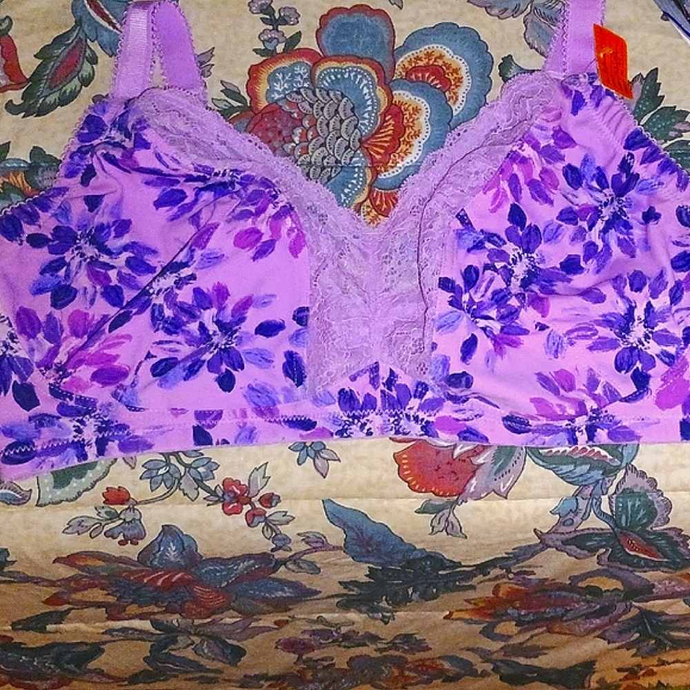Intimate Purple Floral Pattern Bra Sz. 44 DDD